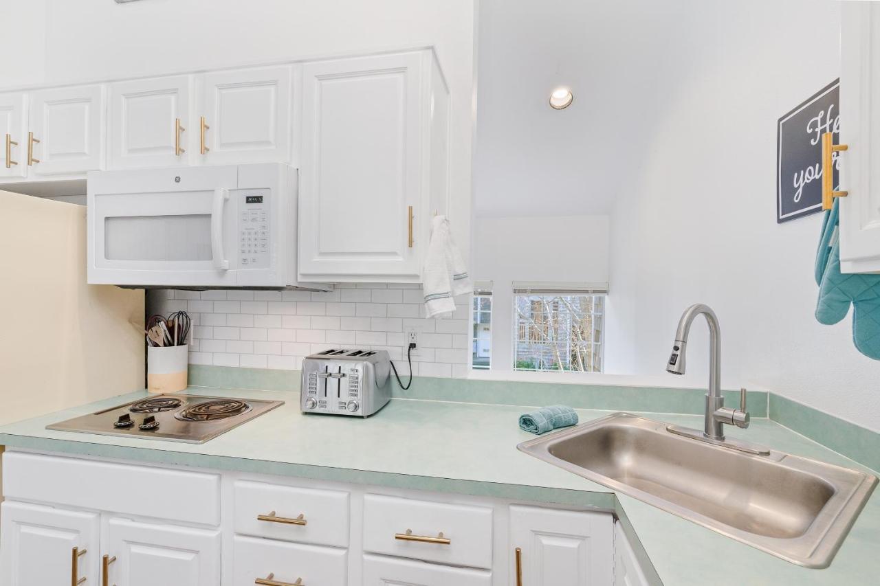 Cannon Beach Vibes, Steps To The Beach,Wifi,3 Full Bedroom En Suites With 3 Fireplaces,Near Downtown Eksteriør billede