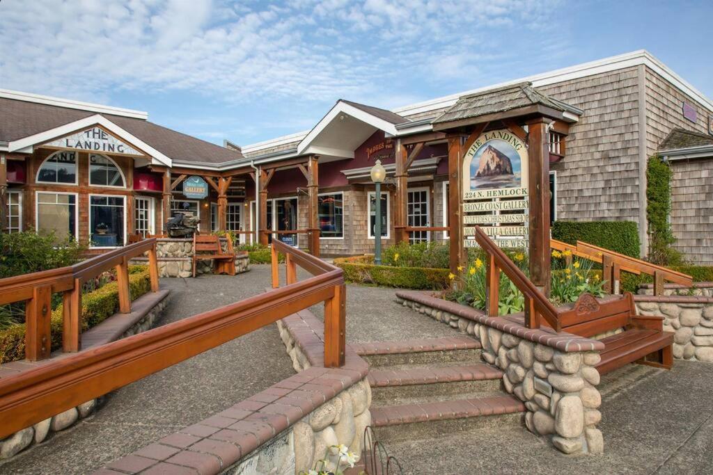 Cannon Beach Vibes, Steps To The Beach,Wifi,3 Full Bedroom En Suites With 3 Fireplaces,Near Downtown Eksteriør billede